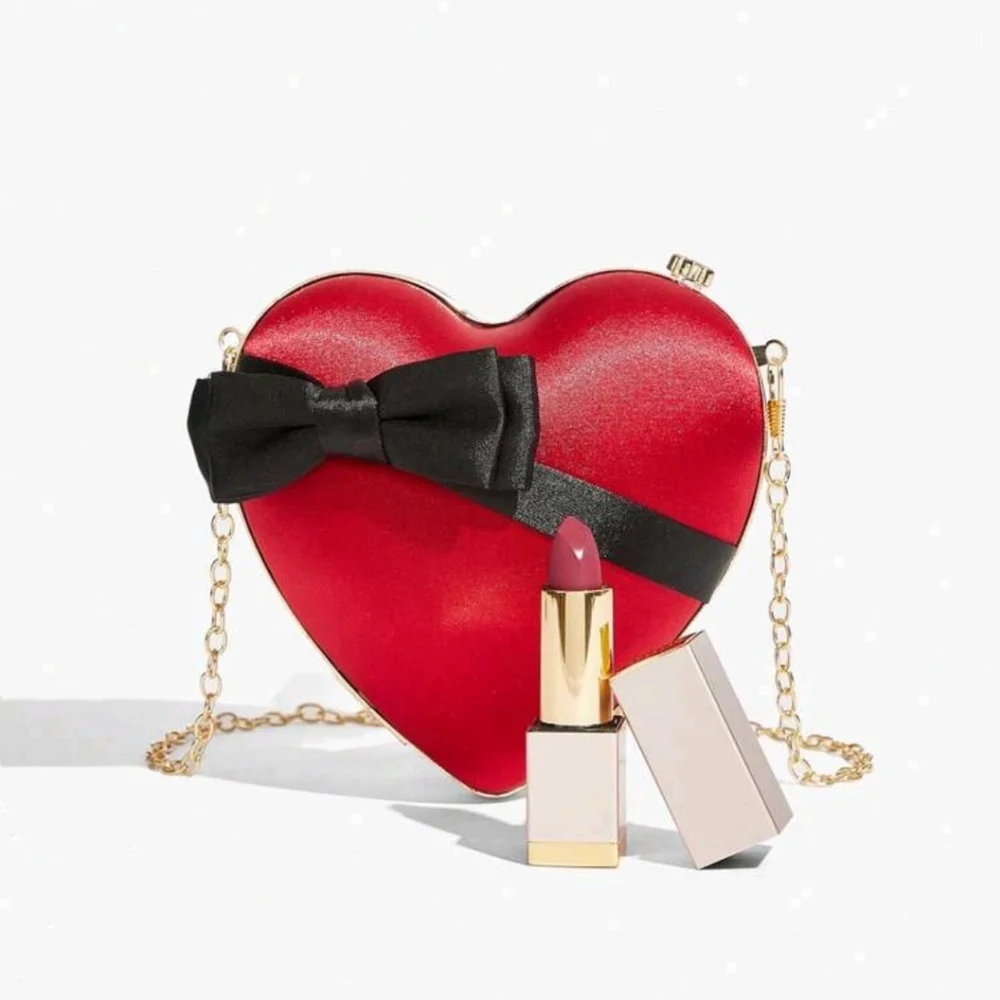 BRAND NEW ** Heart-Shaped Red Evening Bag with Black Bow